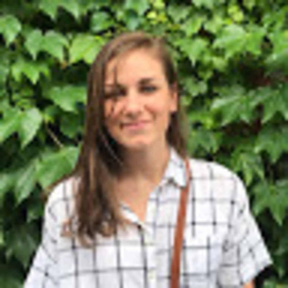 Meet your Posher, Danielle